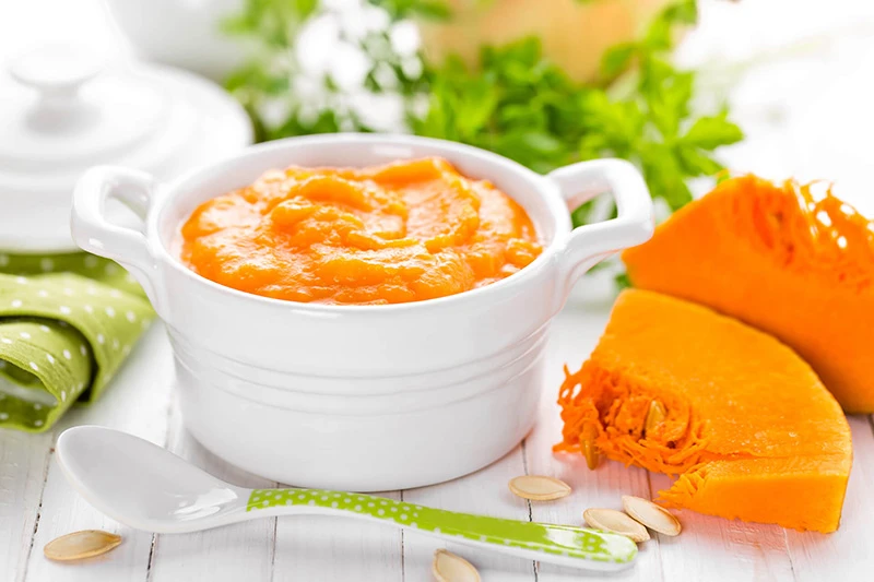 Hướng dẫn cách ăn dặm cho bé giúp mẹ nhàn tênh
