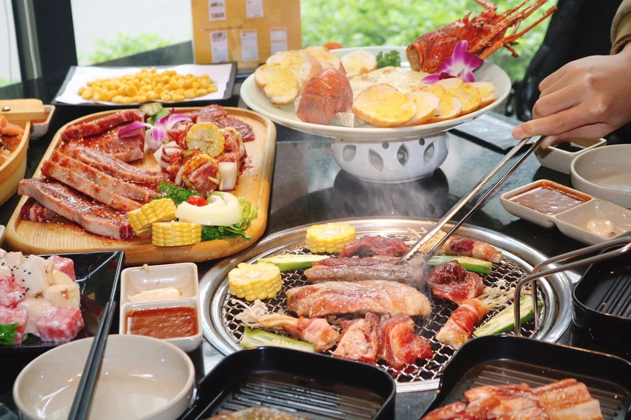 TOP 20 quán buffet nướng Hà Nội view xịn sò, ăn là ghiền | Vincom | Vincom